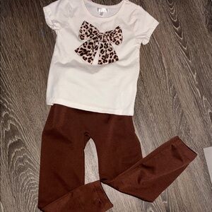 DKNY White and Brown Kids Matching Set never worn 4T